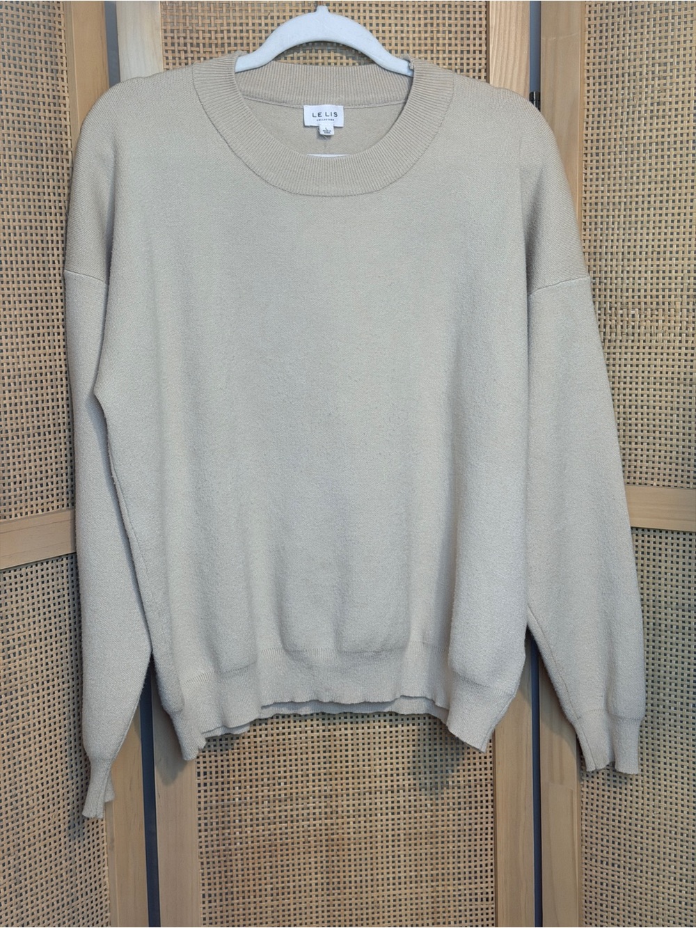 Le Lis Neutral Cream Scoop Neck Pullover